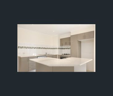 Modern living in the heart of Town! - Photo 4