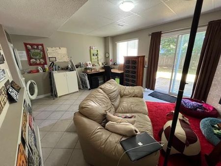 882 Winchester Lane - 2 bed, 2.5 bath, ALL INCLUSIVE! - Photo 5