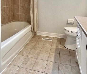 For Lease - 12 Lismer Crescent, Caledon, Ontario - Photo 6