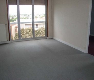 T2 POITIERS – Grand Maison – 45.48 m2 - Photo 6