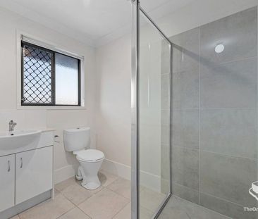 BAYSIDE VISTA TOWNHOUSES - Photo 2