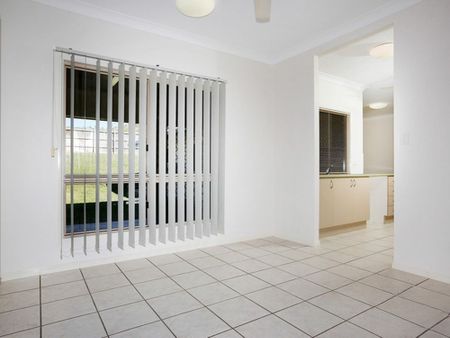 Modern Family Living in Douglas - Photo 4