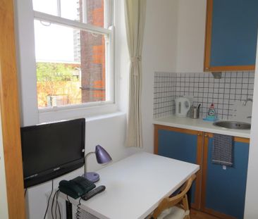 Flat 309 Fulham Palace Road, Fulham W6 9HH - Photo 5