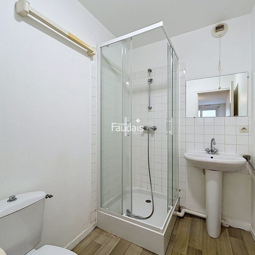 Location Appartement 1 pièce 19m² ST LO 50000 - Photo 1