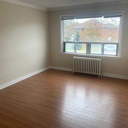 For Lease - 243A Lakeshore Road Unit# 1, Mississauga, Ontario - Photo 4