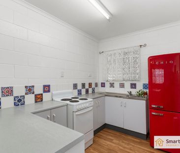 Tidy Duplex in Convenient Kirwan - Photo 6