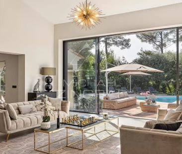 Superbe villa rénovée dans un écrin de verdure - 5 chambres - Photo 1