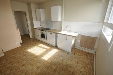 Location Appartement 4 pièces 71m² LIMOGES 87000 - Photo 4