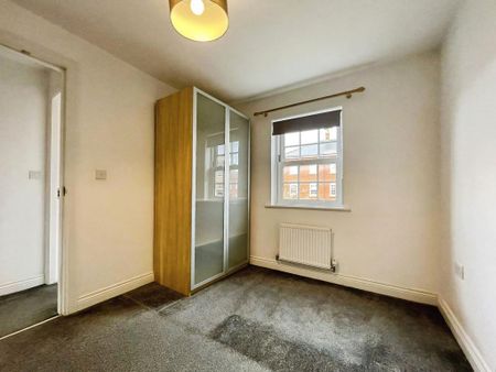 3 bedroom semi-detached house to rent - Photo 5