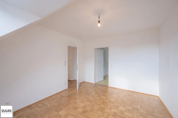 ** ab sofort; einzigartige 3 Zimmer Maisonette Dachgeschoss Wohnung (KEINE WGS!) // Nähe Johann-Nepomuk-Vogl-Platz // Währing ** - Photo 1