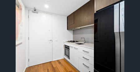 Amazing High End fully furnished apartment. - Photo 4