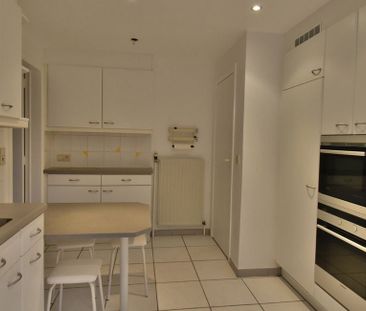 Villa te huur in Overijse voor € 2.200 met 5 slaapkamers - Photo 5