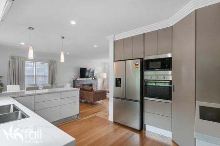 Fully Furnished Immaculate Home With Panoramic Views - Photo 4