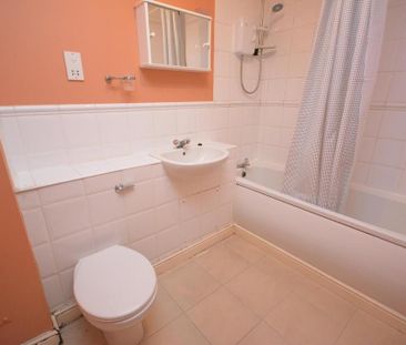 2 bedroom apartment to rent - Photo 6