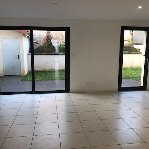 LOCATION MAISON SAINT GENIS LAVAL, - Photo 1