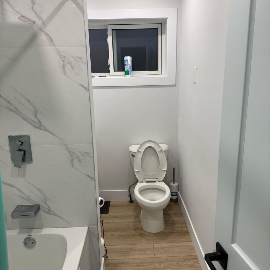 For Lease - 61 McAdam Avenue Unit# Upper, Toronto, Ontario - Photo 1