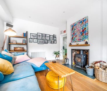 Ferndale Road, Woking, Surrey, GU21 - Photo 2