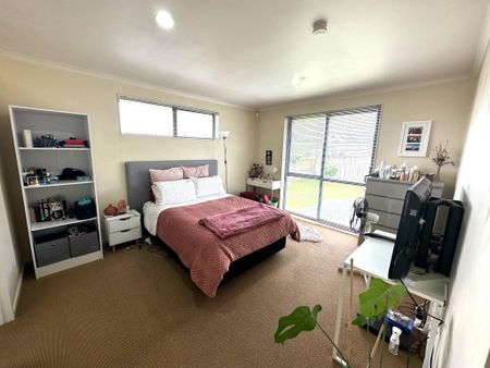 4 Bedrooms on Chapel Road - Photo 2
