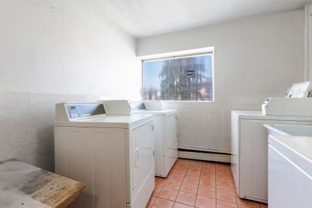 For Lease - 1172 HAMILTON Road Unit# 210, London East, Ontario - Photo 4