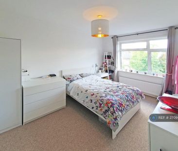 4 bedroom terraced house to rent - Photo 5