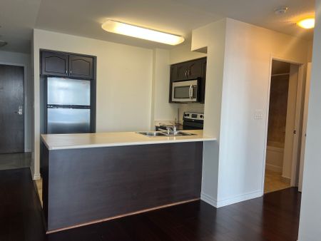 For Lease - 35 Hollywood Avenue Unit# 2301, Toronto, Ontario - Photo 5