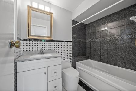 For Lease - 172 Humbercrest Boulevard, Toronto, Ontario - Photo 4