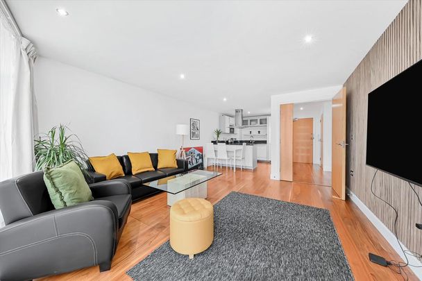 1 bedroom flat to rent - Photo 1