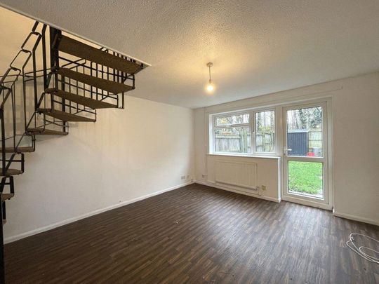 2 bedroom semi-detached house to rent - Photo 1