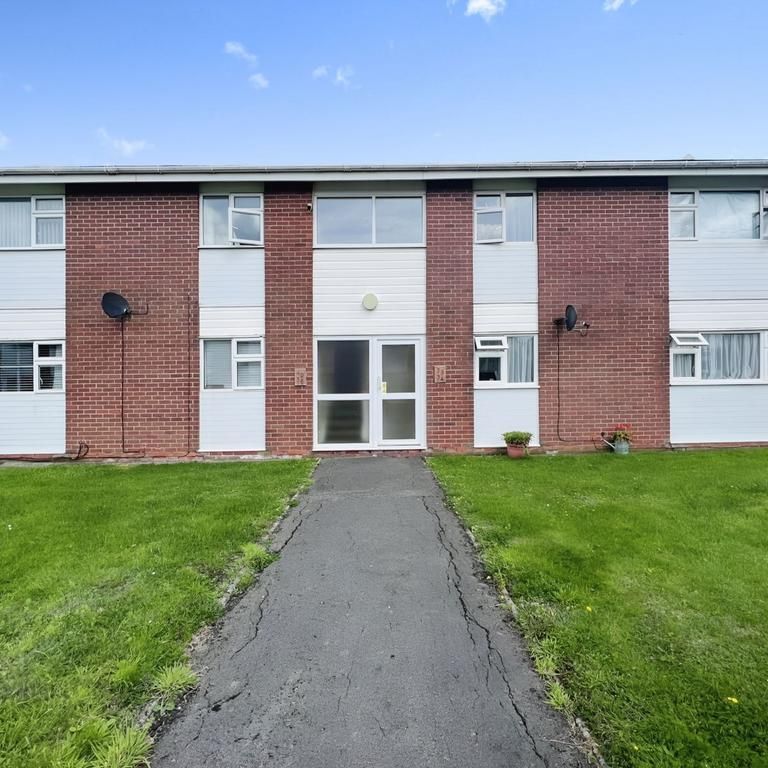 2 bedroom detached house to rent - Photo 1