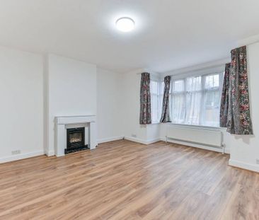 5 bedroom detached house to rent - Photo 1