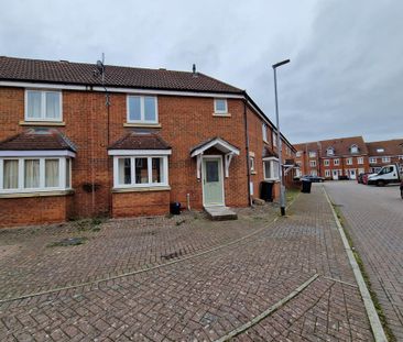 3 bedroom terraced house to rent - Photo 2