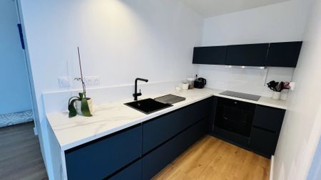 Location Appartement 3 pièces 68m² AIX EN PROVENCE 90ème - Photo 5