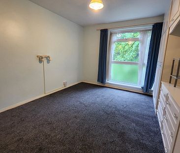 2 Bed Flat, Milton Court, M7 - Photo 2