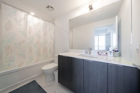 For Lease - 8 Olympic Garden Drive Unit# 2106, Toronto, Ontario - Photo 5
