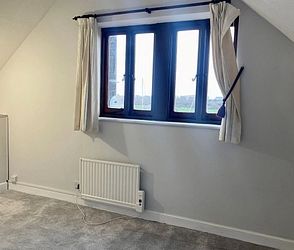 Fishermans Wharf, The Quay, Sandwich, CT13 9RU, Kent - Photo 1