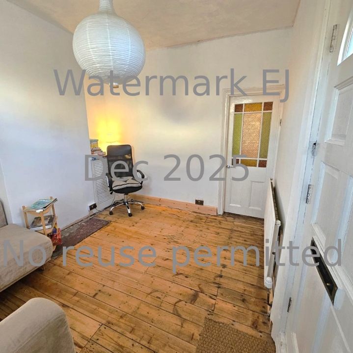 2 Bed Terraced House, Stock Street, E13 - Photo 1