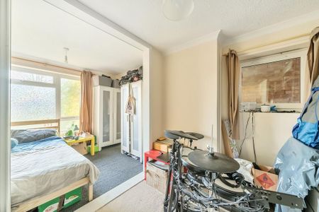 4 bedroom terraced house to rent - Photo 4