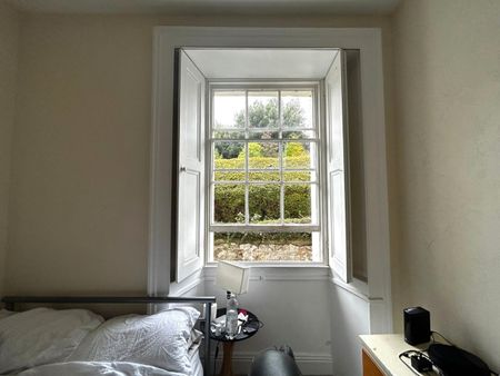 3 Bed Flat, Pembroke Road, BS8 - Photo 4