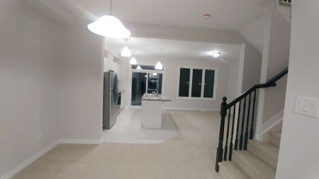 For Lease - 522 Cope Drive, Kanata, Ontario - Photo 3