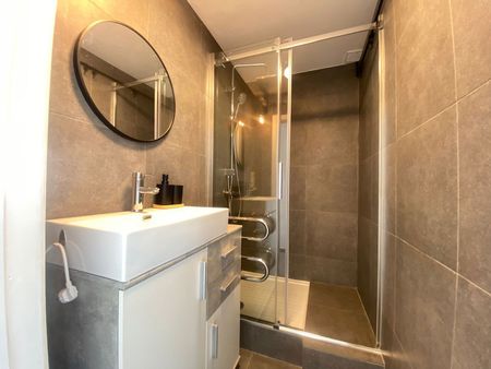 Appartement met zeer groot terras op een perfecte locatie!! - Photo 4