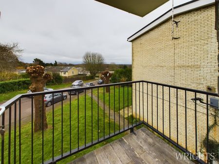 1 bedroom Apartment - Robins Way, Hatfield - Photo 3