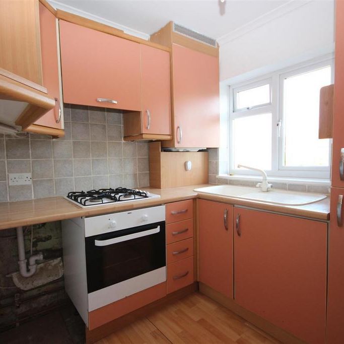 2 bedroom maisonette to rent - Photo 1