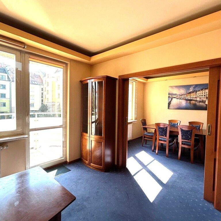 * I p. * BALKON * WINDA * STARE MIASTO * - Zdjęcie 1