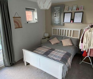 Stretford Road, Hulme, Manchester, M15 - Photo 5