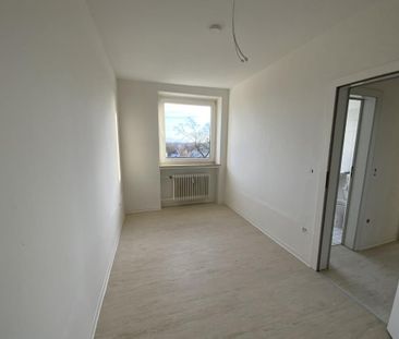 Endlich gute Aussichten: Großzügige 3-Zimmer-Wohnung frei! - Photo 2