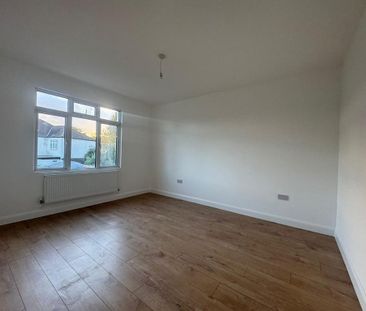 4 bedroom terraced house to rent - Photo 4