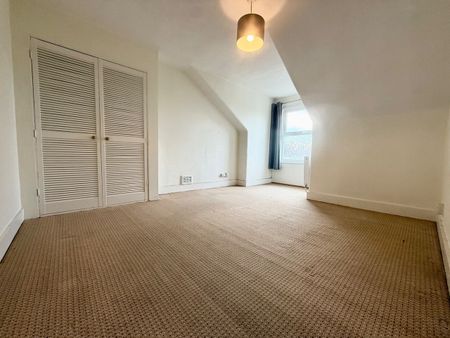 2 Bed Flat, Streathbourne Road, SW17 - Photo 4