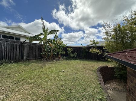Family Home in Rural View - Photo 3