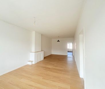 Appartement te huur in Wilrijk met 2 slaapkamers - foto 2