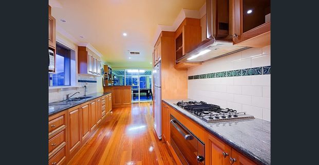 Spacious, Stylish & Convenient Living - Photo 1